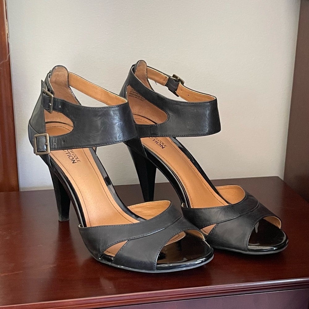 Kenneth Cole Reaction black leather Get 2 Know U heels size 10US